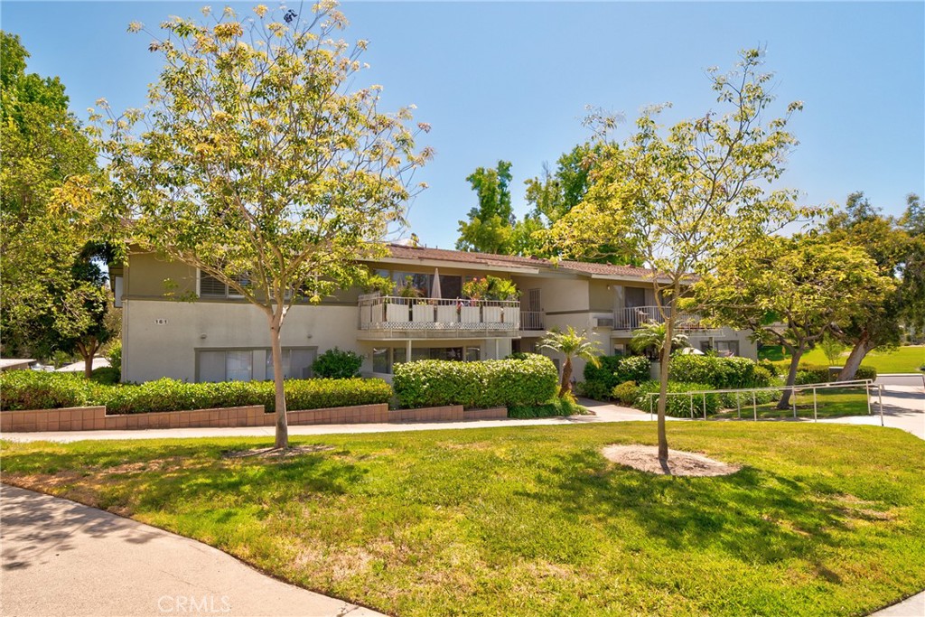 Residential in Laguna Woods