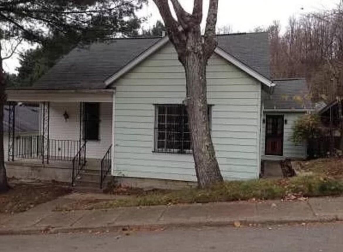 Saint Charles St, Nelsonville, OH 45764