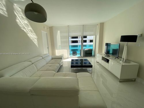 10f-4001 S Ocean Dr, Hollywood, FL, 33019-3019 | Card Image