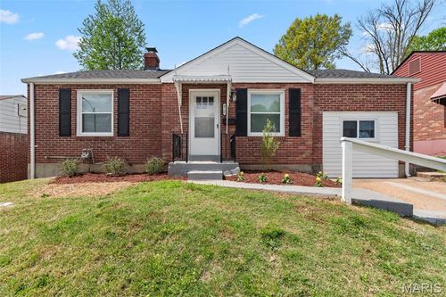 4717 Roxie St, Saint Louis, MO, 63121-3046 | Card Image
