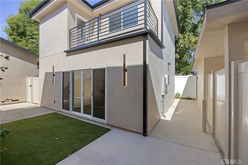 7702 Lasaine Avenue, Northridge, CA, 91325 | Card Image