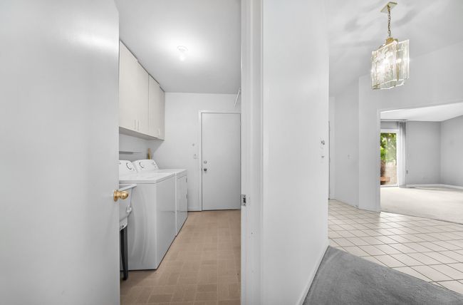 4123 Foxpointe Dr, Condo with 2 bedrooms, 2 bathrooms and null parking in West Bloomfield MI | Image 26