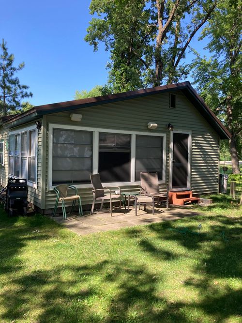 49215 Middle Leaf Rd, Henning, MN, 56551-9334 | Card Image