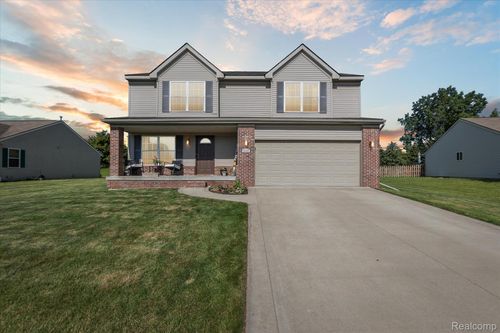 5332 Northwood Rd, Grand Blanc, MI, 48439-3434 | Card Image