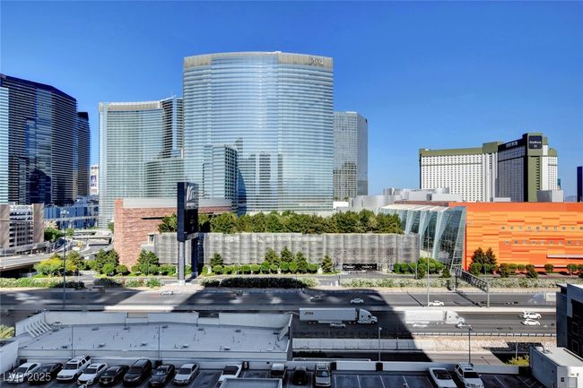 Property's view of city | Image 32
