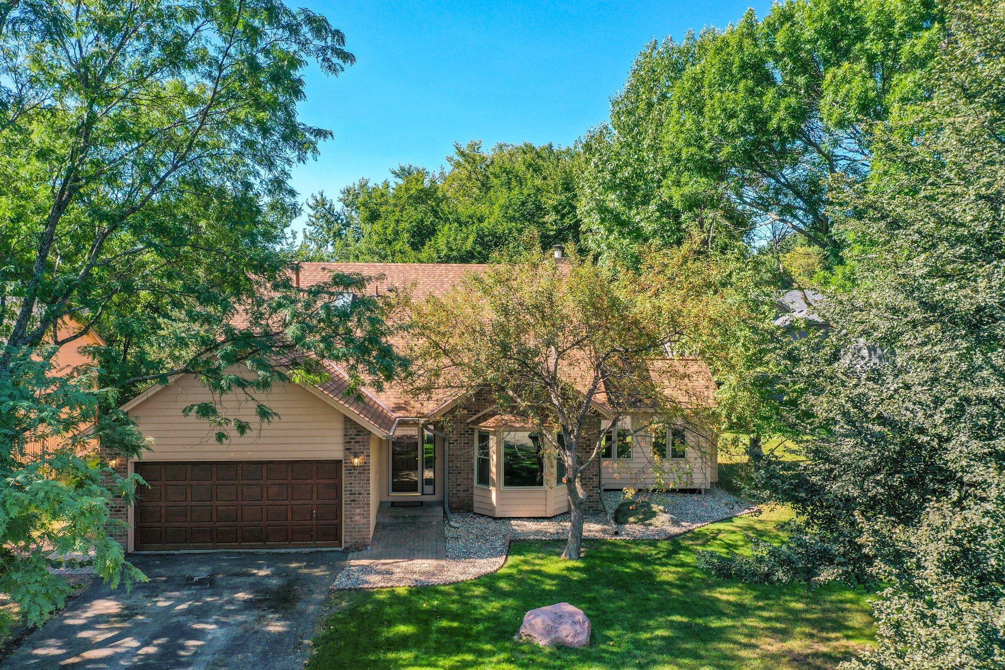 Maywood Dr, Burnsville, MN 55306
