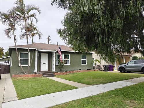 3541 Fashion Ave, Long Beach, CA, 90810-2227 | Card Image
