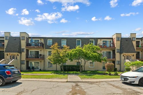 apt-2a-808 River Rd, Mount Prospect, IL, 60056-1969 | Card Image