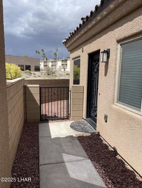 h-490 Lake Havasu Ave N, Lake Havasu City, AZ, 86403-4994 | Card Image