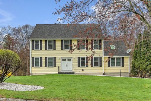 9 Balmoral Dr, Methuen, MA, 01844-1735 | Card Image