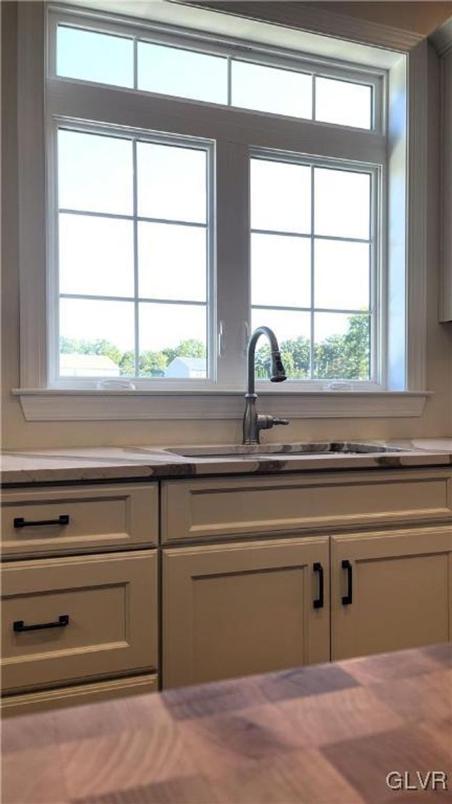 13 - 3921 Mountain View Ave, House other with 4 bedrooms, 3 bathrooms and null parking in Palmer Twp PA | Image 18