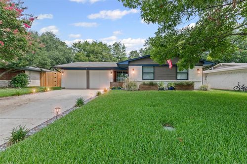 812 Warren Way, Richardson, TX, 75080-4009 | Card Image