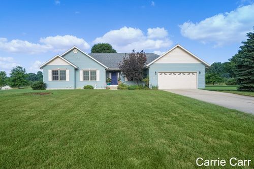 19115 Fox Glove Cir, Big Rapids, MI, 49307-8716 | Card Image
