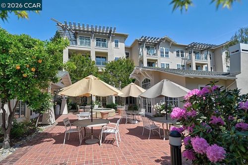 2320-1840 Tice Creek Dr, Walnut Creek, CA, 94595-2463 | Card Image