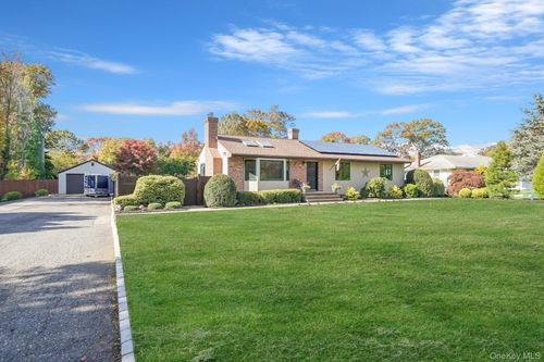 200 Southern Blvd, Nesconset, NY, 11767-1734 | Card Image