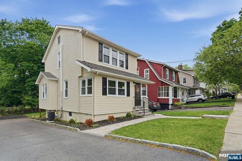 58 Yantecaw Ave, Bloomfield, NJ, 07003-2835 | Card Image
