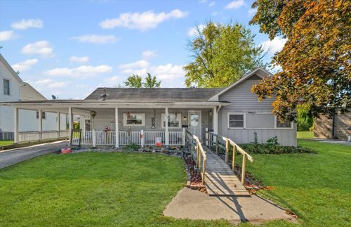 133 W William St, Bement, IL, 61813-1445 | Card Image