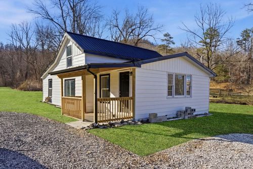 2919 Scaffold Cane Rd, Berea, KY, 40403-9289 | Card Image