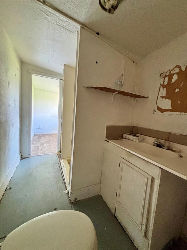103 Upton Ln, House other with 2 bedrooms, 2 bathrooms and null parking in Brazoria TX | Image 13