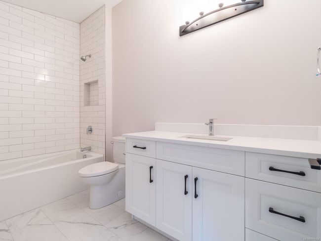 109 - 1217 Manzanita Pl, House other with 4 bedrooms, 4 bathrooms and 4 parking in Nanaimo BC | Image 30