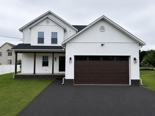 33 Polaski Ave, Chicopee, MA, 01013 | Card Image