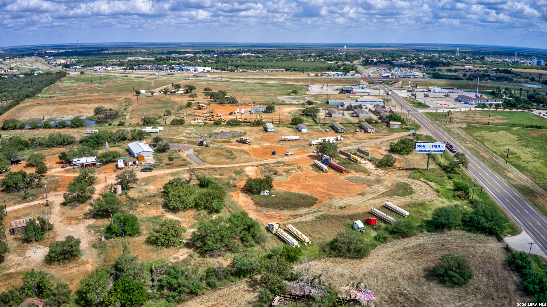 Commercial Sale in Dilley 4