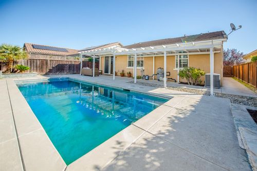 1916 Campos Avenue, Woodland, CA, 95776 | Card Image