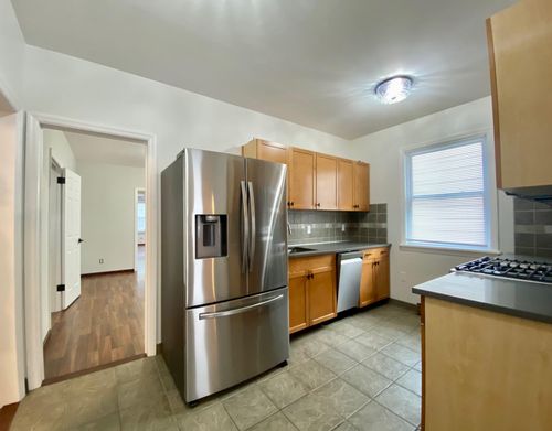 2-7848 85th St, Glendale, NY, 11385-7615 | Card Image