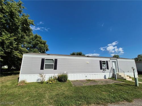 120 Kenny Brook Ln, Elyria, OH, 44035-4733 | Card Image