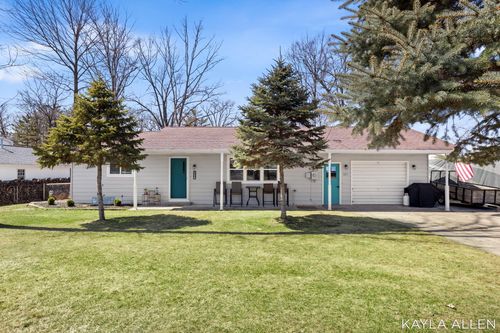 127 Maple Bluff Ave, Prudenville, MI, 48651-9759 | Card Image