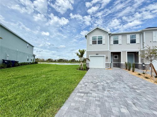 12378 Amber Creek Cir, LAKEWOOD RANCH, FL, 34211-0744 | Card Image