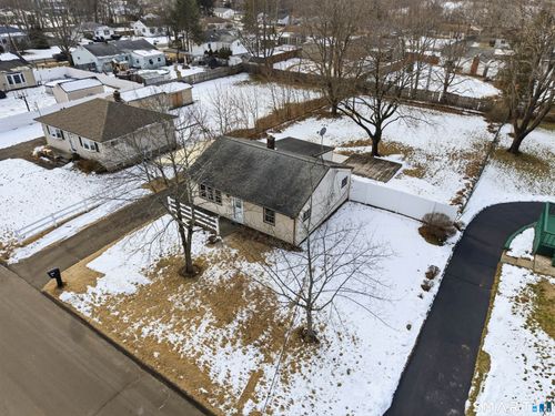 57 Hellstrom Rd, East Haven, CT, 06512-1321 | Card Image