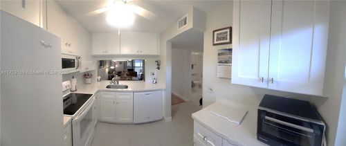 apt-312-10402 Sunrise Lakes Blvd, SUNRISE, FL, 33322-5939 | Card Image