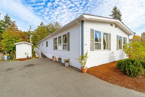 2574 Heron Way, Saanichton, BC, V8M2E1 | Card Image