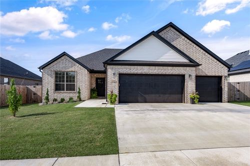 800 Sw Harbin Ave, Bentonville, AR, 72713 | Card Image