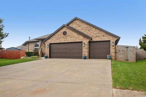 1402 Spoonwood Rd, Norman, OK, 73071-7504 | Card Image