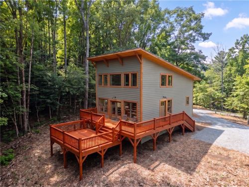 240 Galax Cir, Blowing Rock, NC, 28605-9355 | Card Image