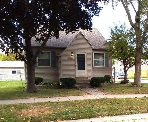 19889 Broadacres St, Clinton Township, MI, 48035-4007 | Card Image