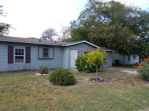 318 Mcdougal Ave, San Antonio, TX, 78223-1424 | Card Image