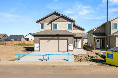 1305 56 Ave, Lloydminster, AB, T9V3T4 | Card Image