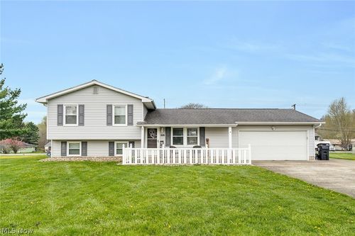 506 Garden Valley Ct, Youngstown, OH, 44512-6503 | Card Image