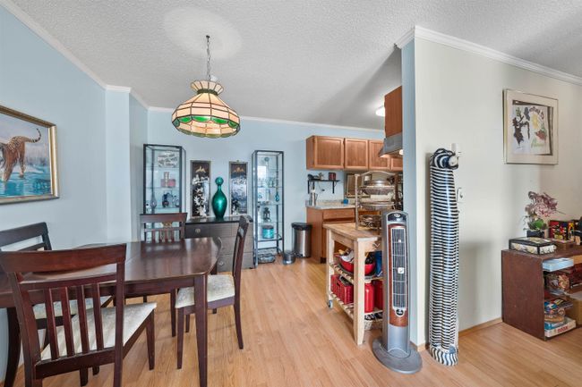 309 - 809 W 16 Th Street, Condo with 2 bedrooms, 1 bathrooms and 1 parking in North Vancouver BC | Image 2