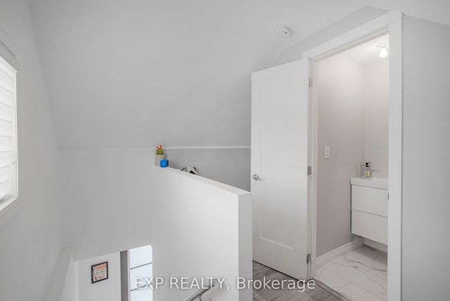 15 Centre St S, Home with 1 bedrooms, 1 bathrooms and 8 parking in Brampton ON | Image 14