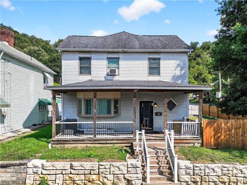 204 Marie St, Glassport, PA, 15045-1113 | Card Image