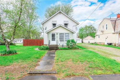 588 Jackson St, Amherst, OH, 44001-2409 | Card Image