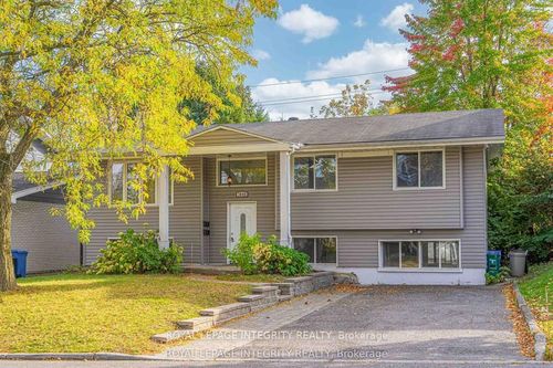 a-1896 Featherston Dr, Ottawa, ON, K1H6P5 | Card Image