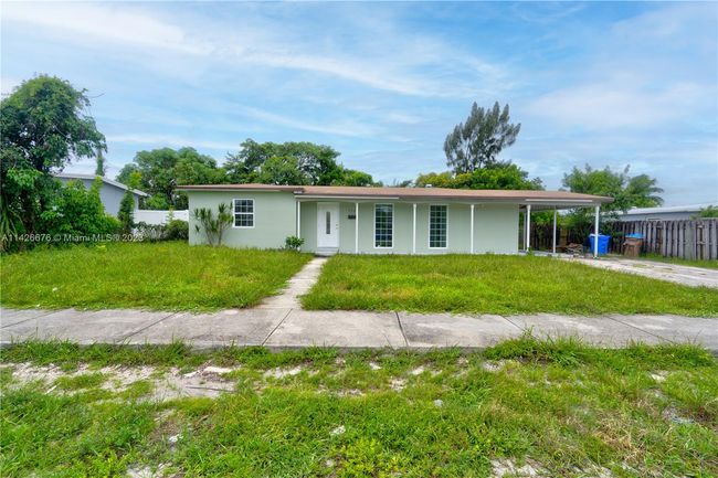 0 - 272 Ne 42nd St, House other with 3 bedrooms, 2 bathrooms and null parking in Deerfield Beach FL | Image 5