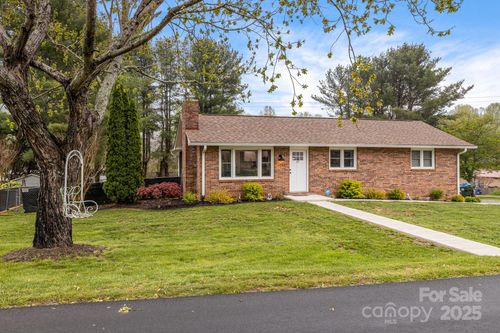 57 Maplewood Knoll Dr, East Flat Rock, NC, 28726-2545 | Card Image
