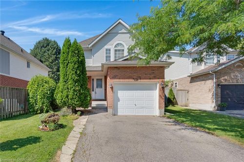 129 Kovac Rd, Cambridge, ON, N1R8K4 | Card Image