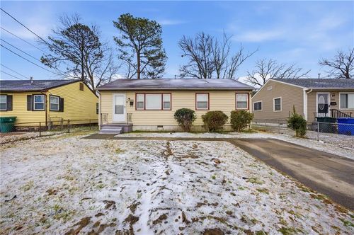 1248 37th St, Newport News, VA, 23607-3226 | Card Image